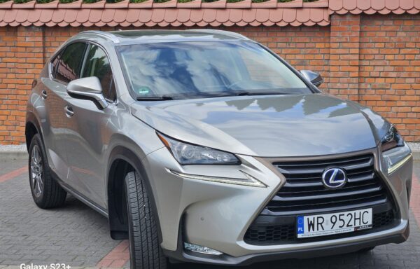 LEXUS NX300H ROK 2017 Przebieg 97tyś km 2,4Hybrid Moc 177 km
