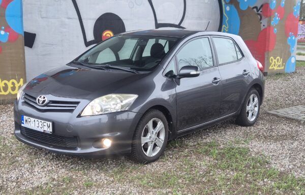 Toyota Auris 1,6VVTI+Gaz Lpg  Moc-132km Rok -2010 Po liftingu Przebieg 218000km